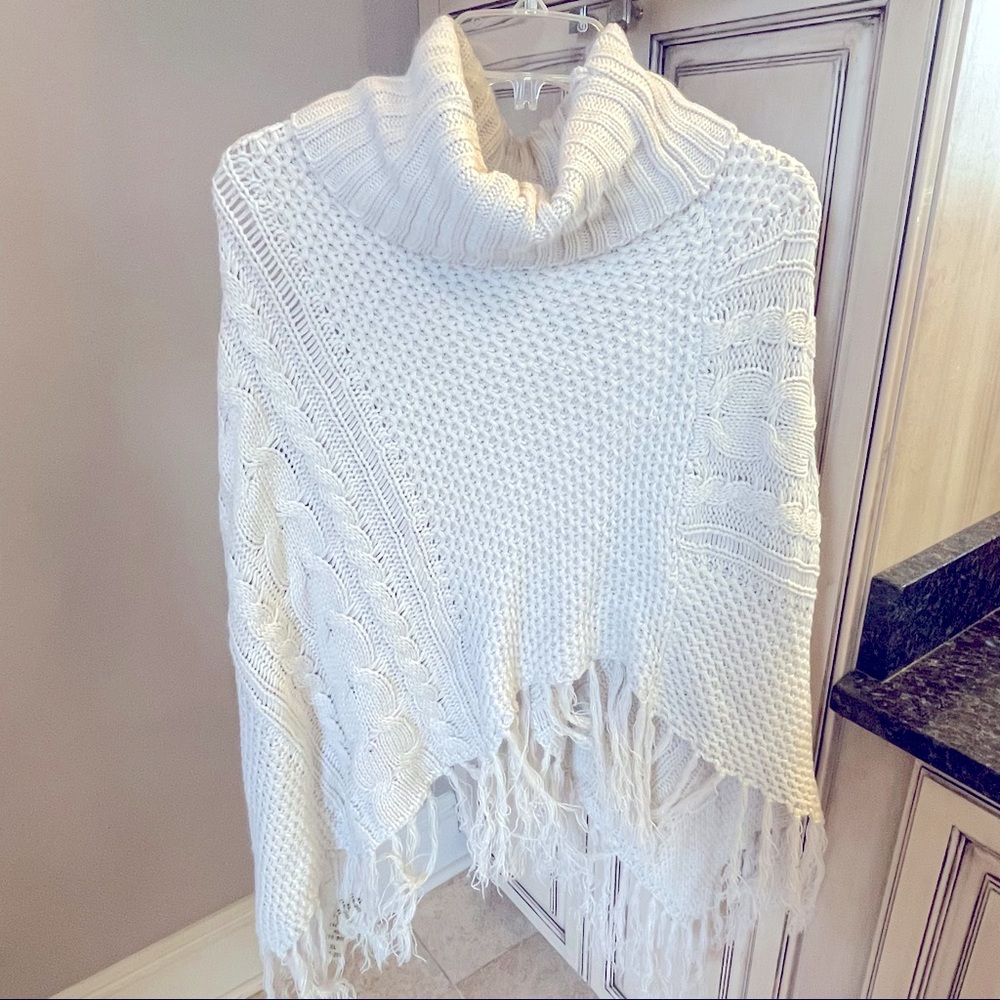 Turtle Neck sweater Poncho Beige Size Small